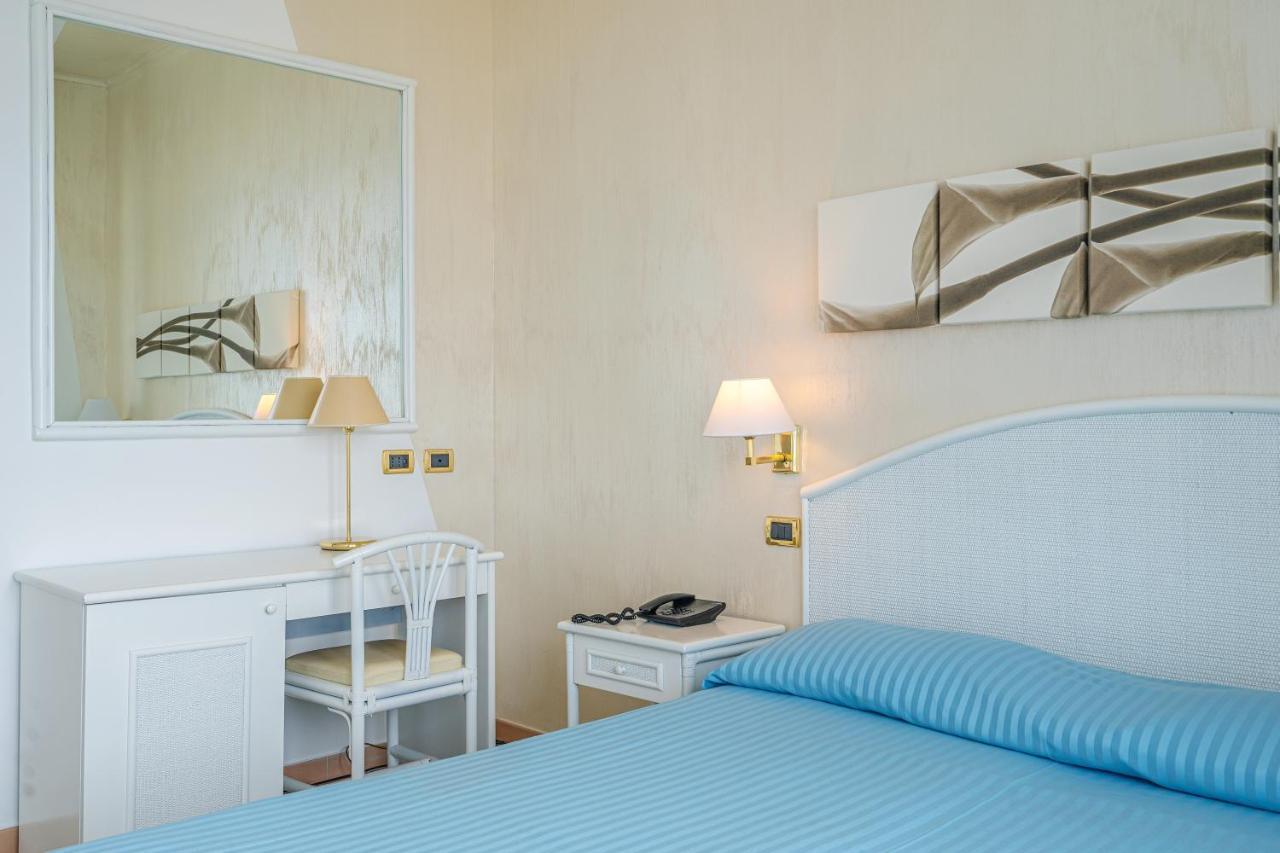 Grand Hotel Moon Valley Vico Equense Esterno foto