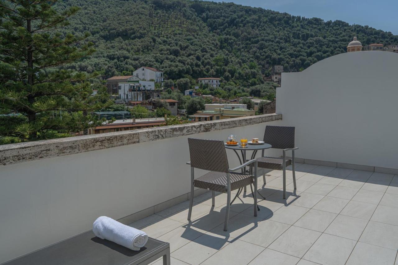 Grand Hotel Moon Valley Vico Equense Esterno foto