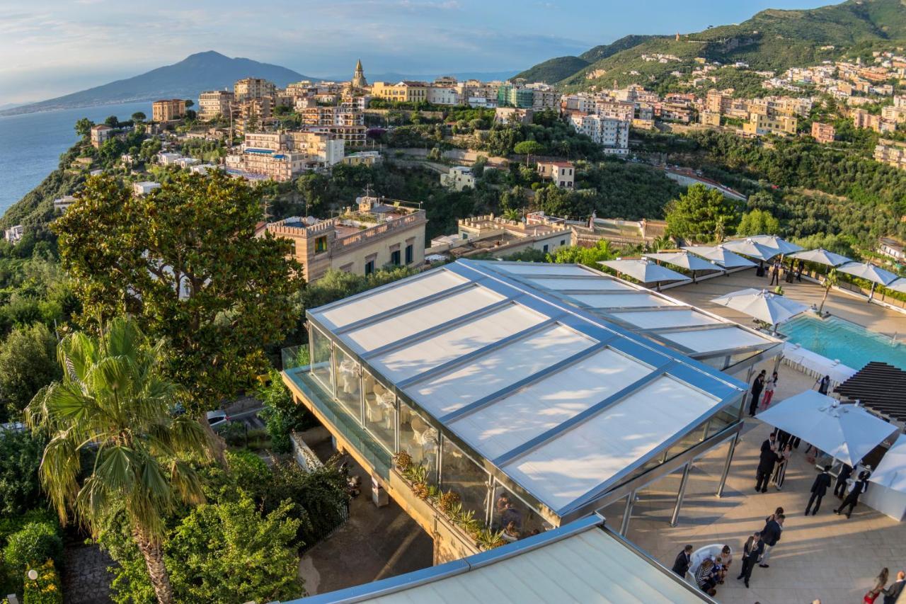 Grand Hotel Moon Valley Vico Equense Esterno foto