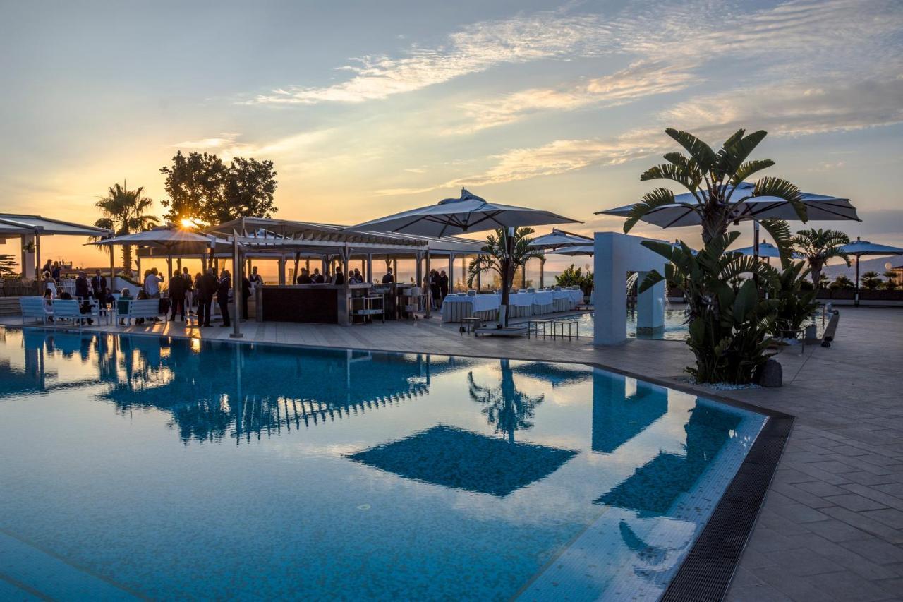 Grand Hotel Moon Valley Vico Equense Esterno foto