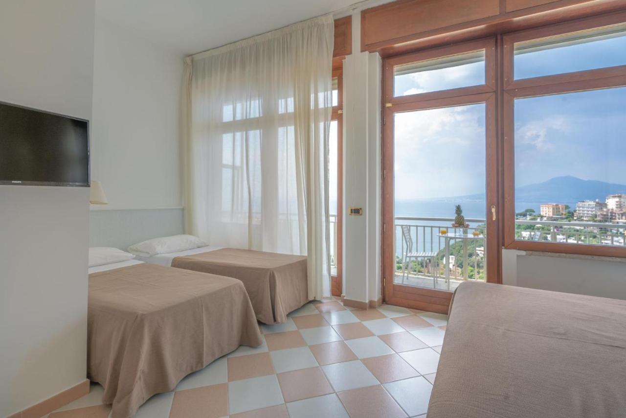 Grand Hotel Moon Valley Vico Equense Esterno foto