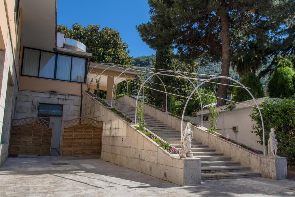 Grand Hotel Moon Valley Vico Equense Esterno foto