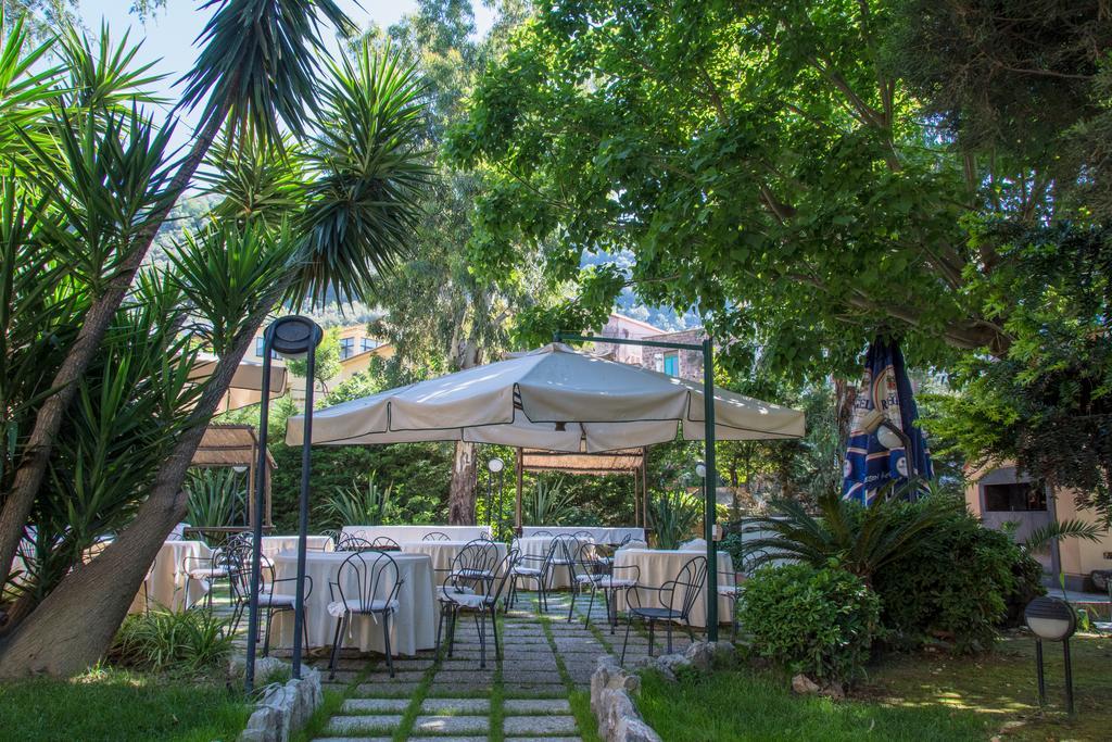 Grand Hotel Moon Valley Vico Equense Esterno foto